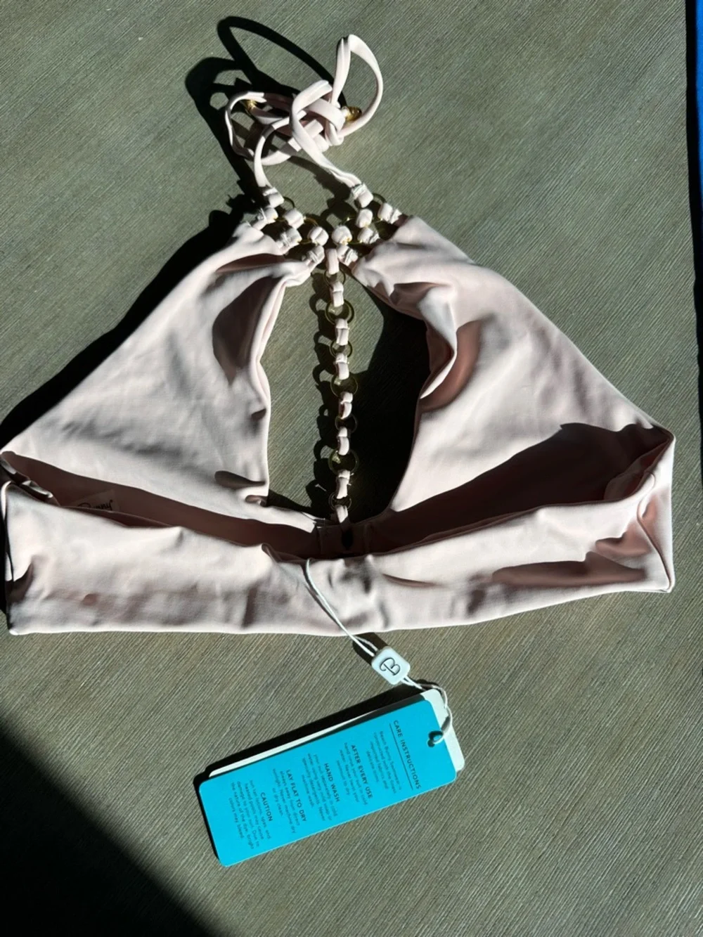 Beach Bunny Blush Pink HighNeck Swim Top Ireland with Ring Detail large NWT - Picture 4 of 5